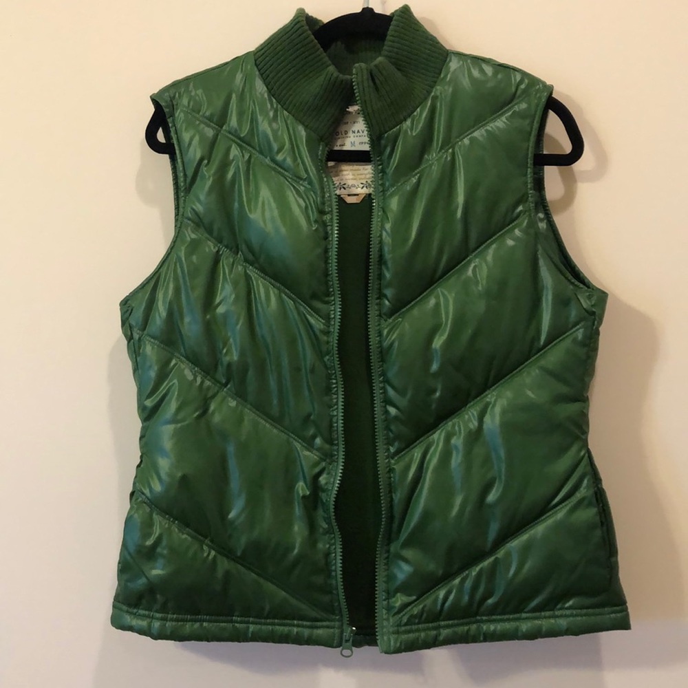 turtleneck zip up VEST